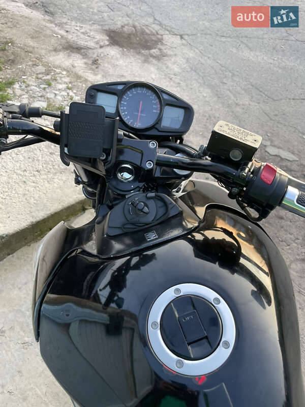 Спортбайк Suzuki GSR 600 2007 в Умани фото 7 Спортбайк Suzuki GSR 600 2007 в Умани