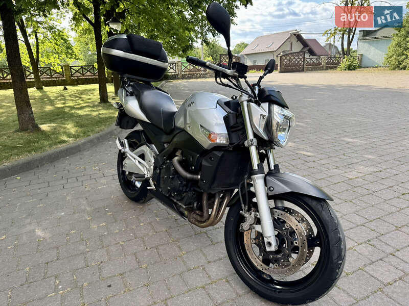 Suzuki GSR 600 2008
