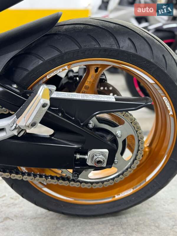 Мотоцикл Без обтекателей (Naked bike) Suzuki GSR 600 2010 в Измаиле