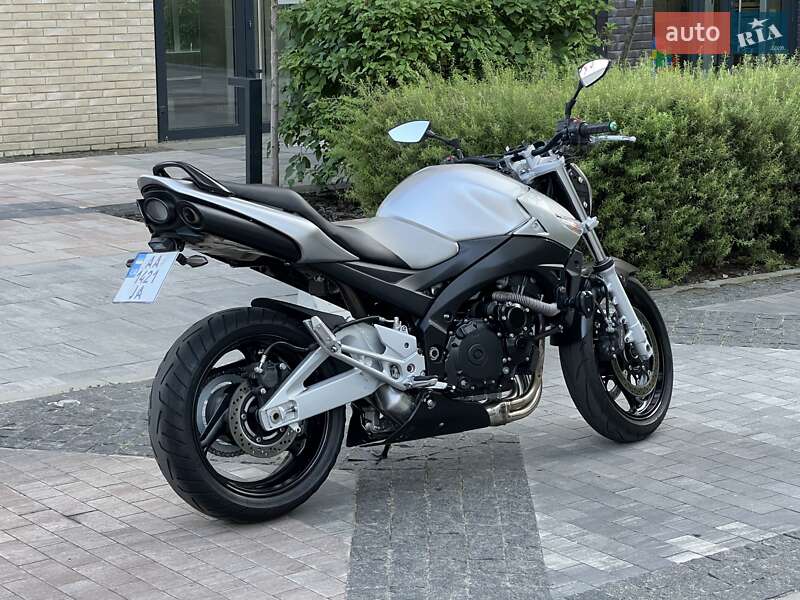 Мотоцикл Кросс Suzuki GSR 600 2010 в Києві