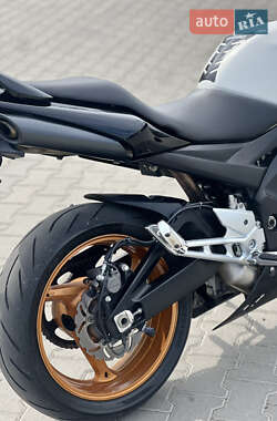 Мотоцикл Без обтекателей (Naked bike) Suzuki GSR 600 2010 в 