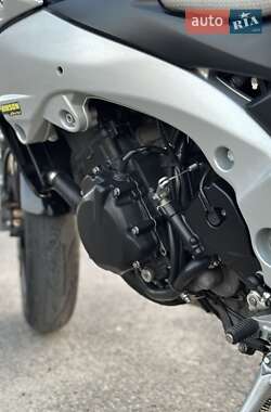 Мотоцикл Без обтекателей (Naked bike) Suzuki GSR 600 2007 в 