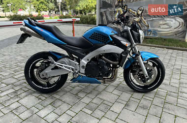 Мотоцикл Классик Suzuki GSR 600 2006 в 