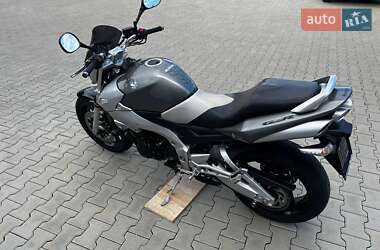 Мотоцикл Без обтекателей (Naked bike) Suzuki GSR 600 2006 в 