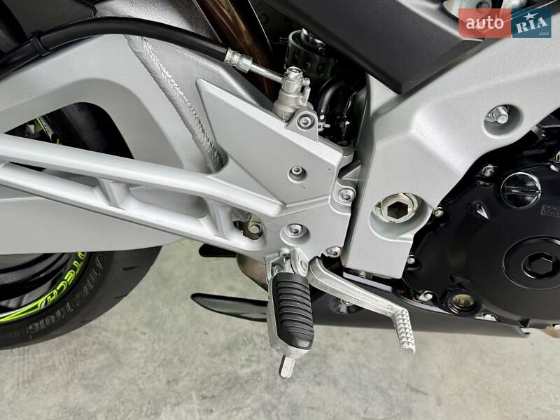 Мотоцикл Без обтекателей (Naked bike) Suzuki GSR 600 2008 в Хмельницком