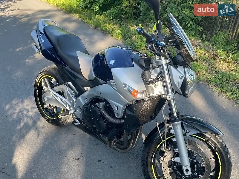 Suzuki GSR 600 2006