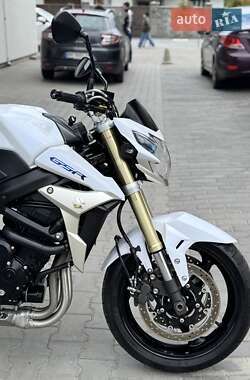 Мотоцикл Без обтекателей (Naked bike) Suzuki GSR 750 2011 в 