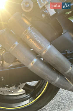 Мотоцикл Без обтекателей (Naked bike) Suzuki GSR 750 2011 в 