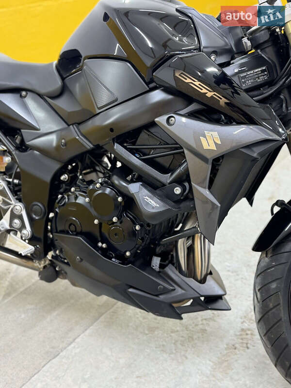 Мотоцикл Без обтекателей (Naked bike) Suzuki GSR 750 2012 в Киеве