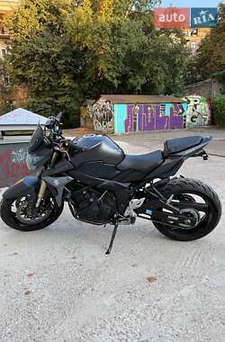 Мотоцикл Без обтекателей (Naked bike) Suzuki GSR 750 2016 в 