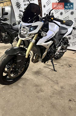 Мотоцикл Без обтекателей (Naked bike) Suzuki GSR 750 2011 в 