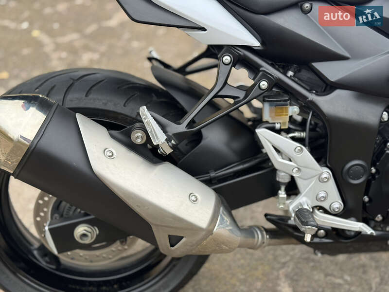 Мотоцикл Без обтекателей (Naked bike) Suzuki GSR 750 2013 в Сновске