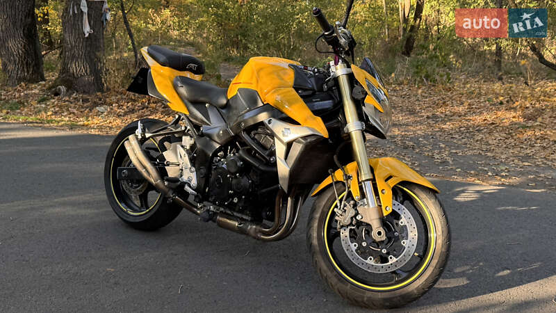 Мотоцикл Без обтекателей (Naked bike) Suzuki GSR 750 2011 в Павлограде фото 4 Мотоцикл Без обтекателей (Naked bike) Suzuki GSR 750 2011 в Павлограде