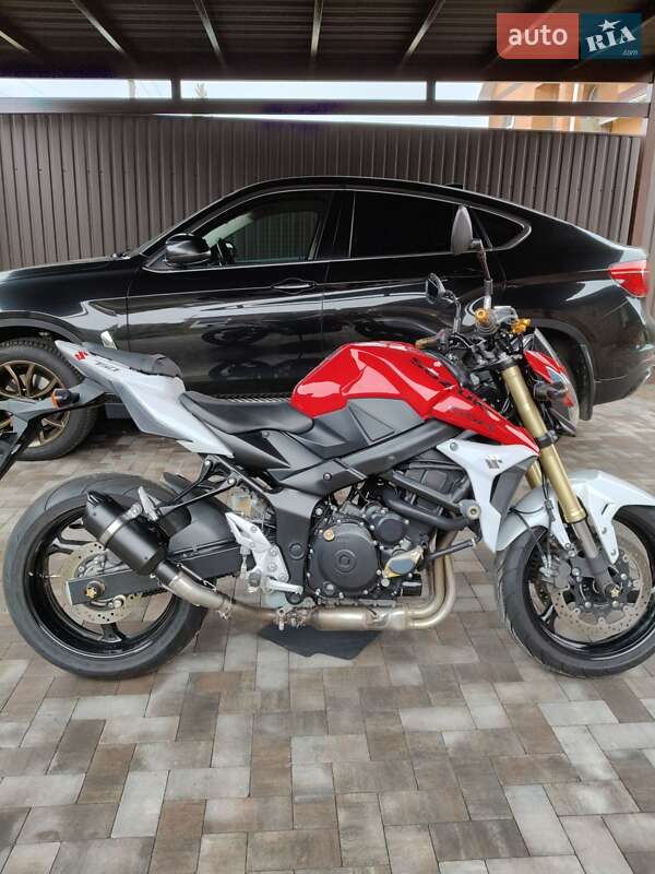 Мотоцикл Без обтекателей (Naked bike) Suzuki GSR 750 2016 в Белогородке фото 26 Мотоцикл Без обтекателей (Naked bike) Suzuki GSR 750 2016 в Белогородке