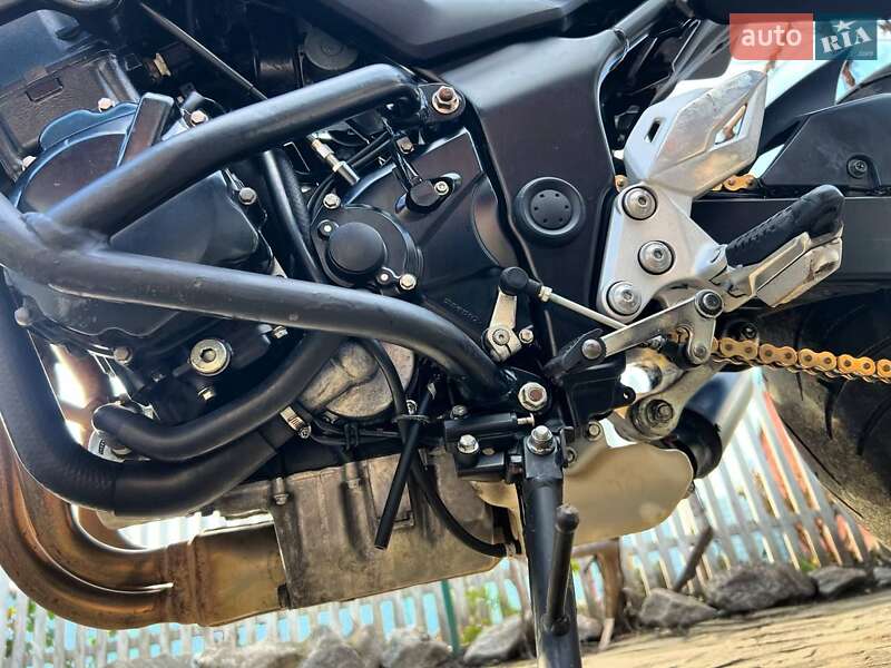 Мотоцикл Без обтекателей (Naked bike) Suzuki GSR 750 2012 в Харькове фото 17 Мотоцикл Без обтекателей (Naked bike) Suzuki GSR 750 2012 в Харькове
