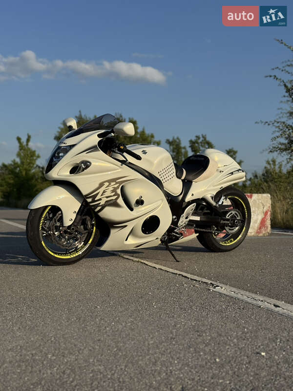 Suzuki GSX 1300R Hayabusa 2011