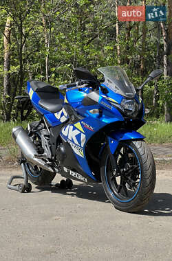 Спортбайк Suzuki GSX 250R 2017 в Киеве