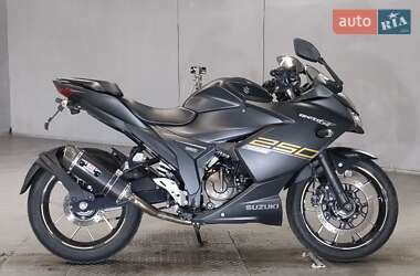 Спортбайк Suzuki GSX 250R 2022 в 