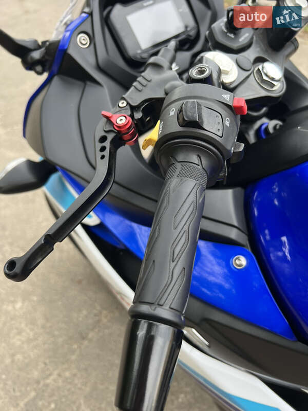 Спортбайк Suzuki GSX 250R 2017 в Киеве