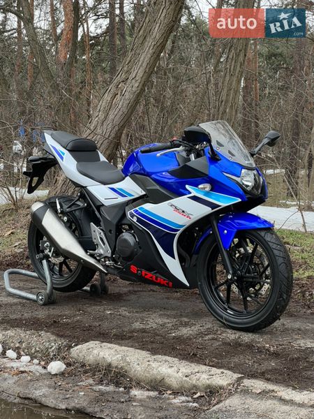 Suzuki GSX 250R 2017