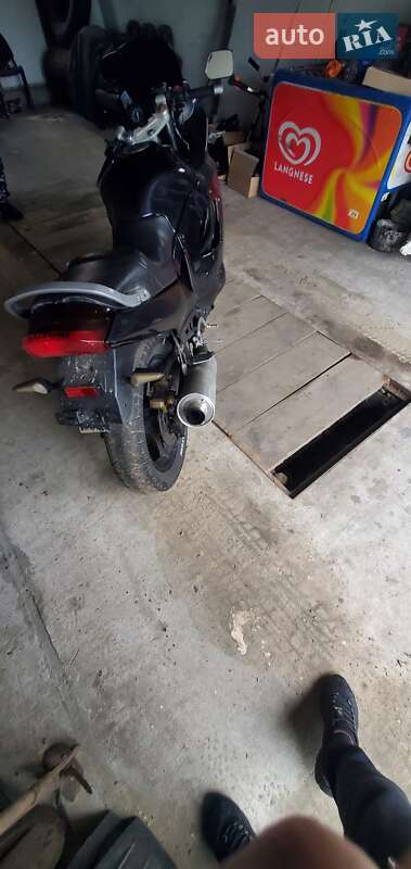 Вантажні моторолери, мотоцикли, скутери, мопеди Suzuki GSX 600F 1996 в Яворові