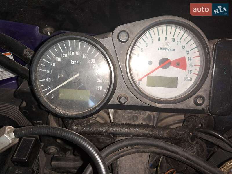 Спортбайк Suzuki GSX 600F 2000 в Обухове