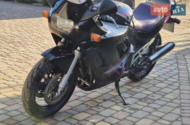 Мотоциклы Suzuki GSX 600F 1994 в 