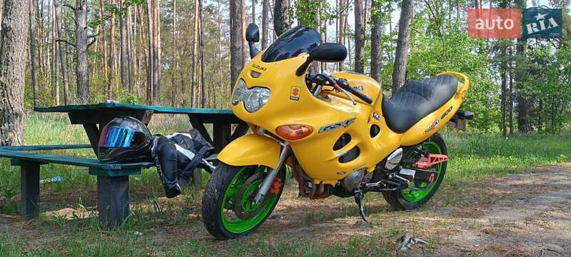 Мотоцикл Спорт-туризм Suzuki GSX 600F 1999 в 
