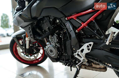 Мотоцикл Без обтекателей (Naked bike) Suzuki GSX 8S 2025 в 