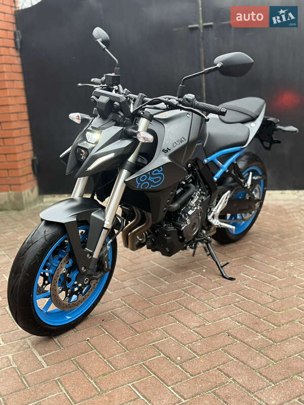 Мотоцикл Без обтекателей (Naked bike) Suzuki GSX 8S 2024 в Сновске