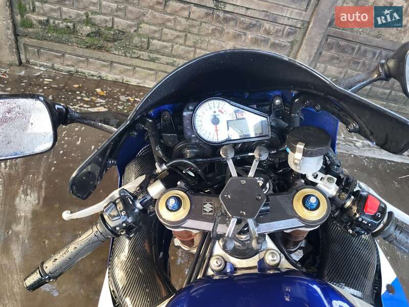 Спортбайк Suzuki GSX-R 1000 2001 в Славянске