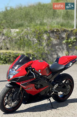 Спортбайк Suzuki GSX-R 1000 2006 в 
