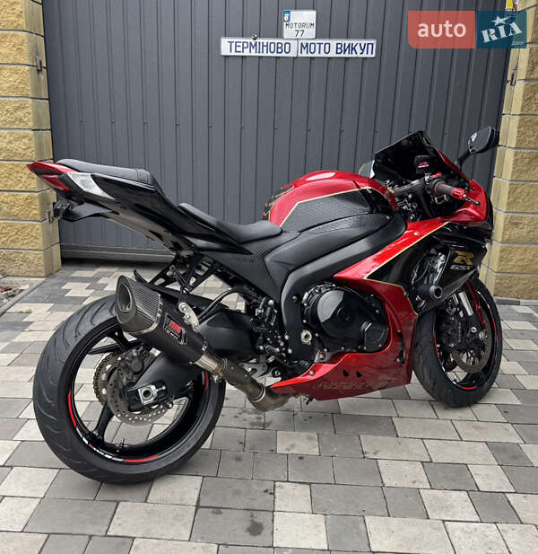 Спортбайк Suzuki GSX-R 1000 2015 в Дніпрі