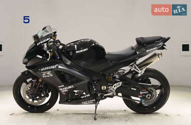 Спортбайк Suzuki GSX-R 1000 2008 в 