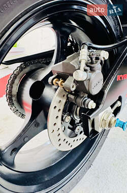 Спортбайк Suzuki GSX-R 1000 2008 в 