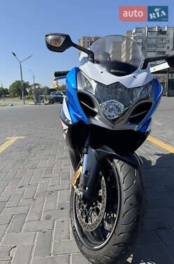 Спортбайк Suzuki GSX-R 1000 2014 в 