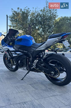 Спортбайк Suzuki GSX-R 1000 2014 в 