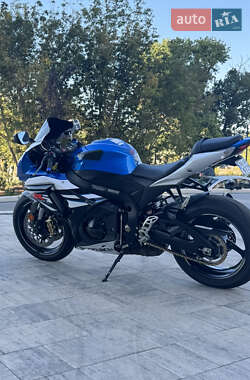 Спортбайк Suzuki GSX-R 1000 2014 в 