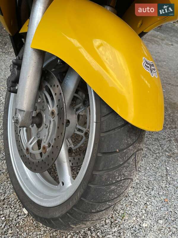 Мотоцикл Спорт-туризм Suzuki GSX-R 600 2001 в Житомирі