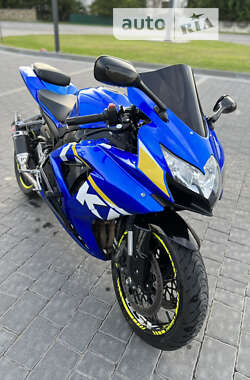 Спортбайк Suzuki GSX-R 600 2007 в 