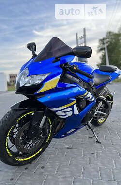 Спортбайк Suzuki GSX-R 600 2007 в 