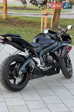 Мотоцикл Багатоцільовий (All-round) Suzuki GSX-R 600 2007 в 