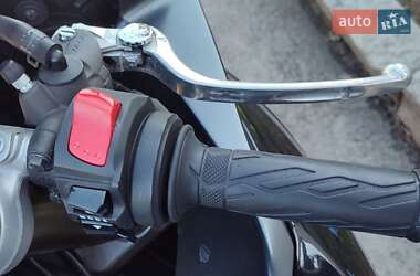 Спортбайк Suzuki GSX-R 600 2010 в 