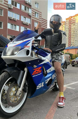 Спортбайк Suzuki GSX-R 600 1999 в Києві