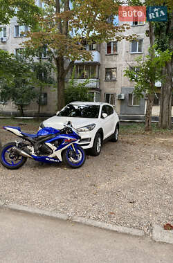 Спортбайк Suzuki GSX-R 600 2006 в 
