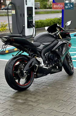 Спортбайк Suzuki GSX-R 600 2006 в 
