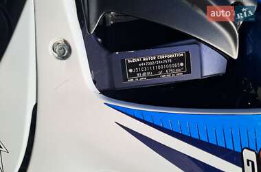 Спортбайк Suzuki GSX-R 600 2012 в 