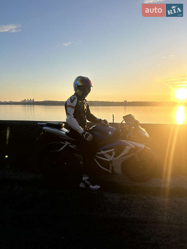 Спортбайк Suzuki GSX-R 600 2007 в Киеве