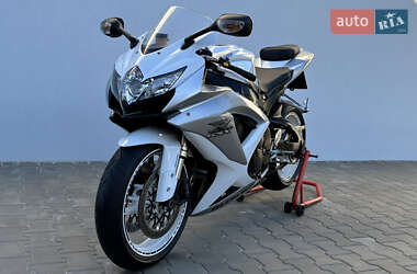 Спортбайк Suzuki GSX-R 600 2008 в 