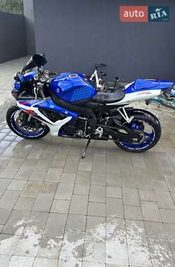 Спортбайк Suzuki GSX-R 600 2007 в 